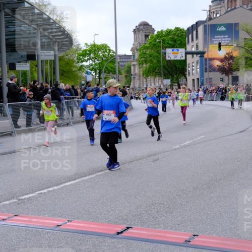 25.04.2026 - Das Zehntel Tim E. http://msf.ph/oto/9570570 25.04.2026 09:02:32 Ziel 1110, 1166, 1449, 1667, 1926, 1935, 2085, 2089, 2090, 2133, 2238, 2244, 2378, 2389, 3011, 3023, 3155, 3165, 3485, 3500, 3662, 3663, 3850, 3851 meine-sportfotos.de