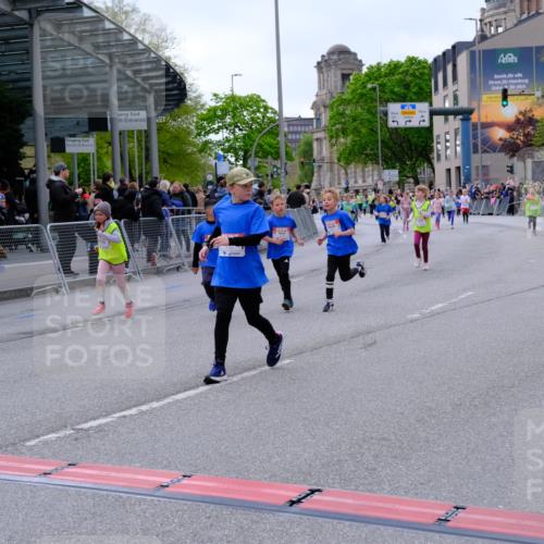 25.04.2026 - Das Zehntel Tim E. http://msf.ph/oto/9570572 25.04.2026 09:02:32 Ziel 1110, 1166, 1449, 1667, 1926, 1935, 2085, 2089, 2090, 2133, 2238, 2244, 2378, 2389, 3011, 3023, 3155, 3165, 3485, 3500, 3662, 3663, 3850, 3851 meine-sportfotos.de