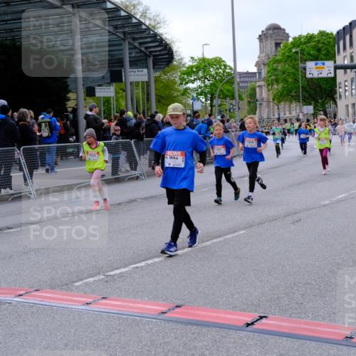 25.04.2026 - Das Zehntel Tim E. http://msf.ph/oto/9570575 25.04.2026 09:02:32 Ziel 1110, 1166, 1449, 1667, 1926, 1935, 2085, 2089, 2090, 2133, 2238, 2244, 2378, 2389, 3011, 3023, 3155, 3165, 3485, 3500, 3662, 3663, 3850, 3851 meine-sportfotos.de