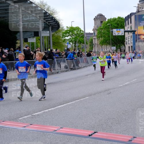 25.04.2026 - Das Zehntel Tim E. http://msf.ph/oto/9570579 25.04.2026 09:02:34 Ziel 1166, 1345, 1393, 1449, 1667, 1926, 1935, 2085, 2089, 2090, 2133, 2238, 2244, 2378, 2389, 3011, 3023, 3155, 3165, 3485, 3500, 3662, 3663, 3850, 3851 meine-sportfotos.de
