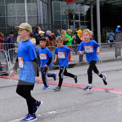 25.04.2026 - Das Zehntel Tim E. http://msf.ph/oto/9570586 25.04.2026 09:02:35 Ziel 1166, 1345, 1393, 1449, 1667, 1926, 1935, 2085, 2089, 2090, 2133, 2238, 2244, 2378, 2389, 2922, 3011, 3023, 3155, 3165, 3331, 3485, 3500 meine-sportfotos.de