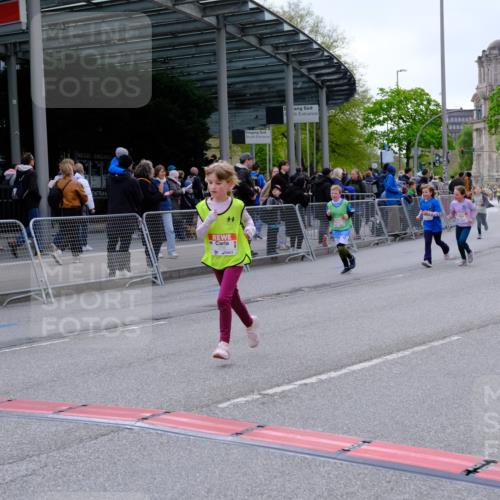 25.04.2026 - Das Zehntel Tim E. http://msf.ph/oto/9570588 25.04.2026 09:02:36 Ziel 1000, 1166, 1345, 1393, 1449, 1667, 1926, 1935, 2085, 2089, 2090, 2133, 2238, 2244, 2378, 2389, 2919, 2922, 3011, 3023, 3155, 3165, 3331, 3485, 3500 meine-sportfotos.de
