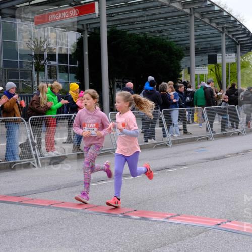 25.04.2026 - Das Zehntel Tim E. http://msf.ph/oto/9570611 25.04.2026 09:02:44 Ziel 1000, 1345, 1393, 1602, 1621, 1637, 2271, 2273, 2846, 2919, 2922, 3165, 3331 meine-sportfotos.de