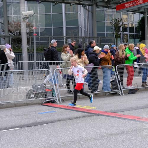 25.04.2026 - Das Zehntel Tim E. http://msf.ph/oto/9570617 25.04.2026 09:02:48 Ziel 1000, 1168, 1400, 1602, 1621, 1637, 2271, 2273, 2356, 2374, 2846, 2919 meine-sportfotos.de