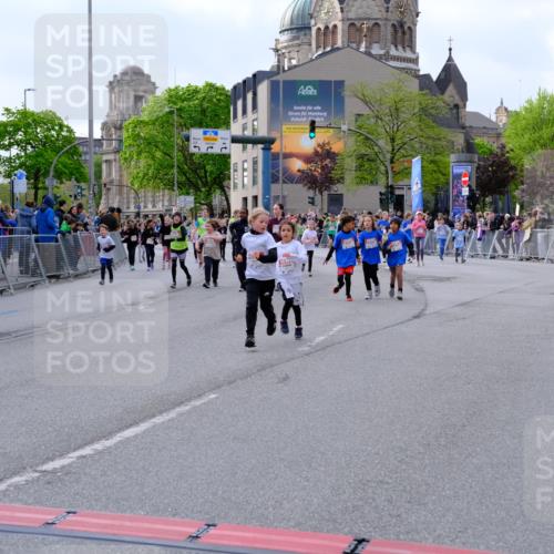 25.04.2026 - Das Zehntel Tim E. http://msf.ph/oto/9570632 25.04.2026 09:02:52 Ziel 1058, 1107, 1168, 1400, 2119, 2122, 2126, 2356, 2374, 2695, 2846, 3448, 3457 meine-sportfotos.de