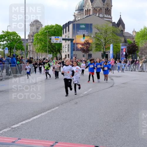 25.04.2026 - Das Zehntel Tim E. http://msf.ph/oto/9570633 25.04.2026 09:02:52 Ziel 1058, 1107, 1168, 1400, 2119, 2122, 2126, 2356, 2374, 2695, 2846, 3448, 3457 meine-sportfotos.de