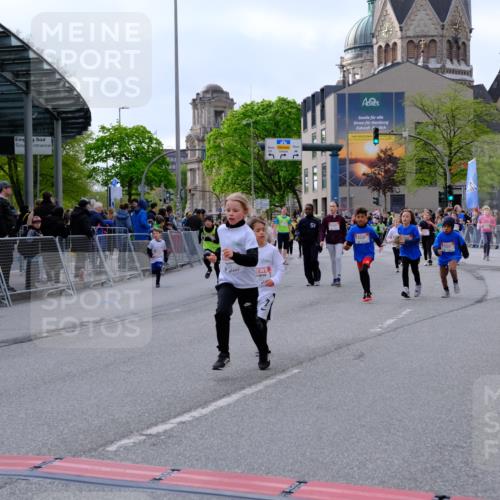 25.04.2026 - Das Zehntel Tim E. http://msf.ph/oto/9570637 25.04.2026 09:02:53 Ziel 1058, 1107, 1168, 1400, 1454, 2119, 2122, 2126, 2356, 2374, 2695, 2846, 3441, 3448, 3457, 3682 meine-sportfotos.de