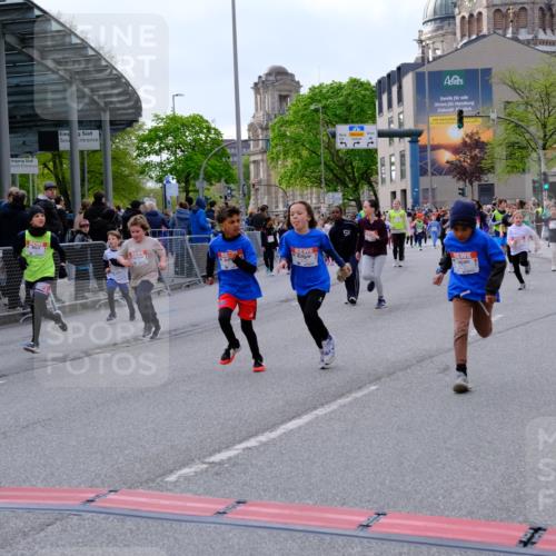 25.04.2026 - Das Zehntel Tim E. http://msf.ph/oto/9570649 25.04.2026 09:02:55 Ziel 1058, 1107, 1168, 1400, 1448, 1454, 2119, 2122, 2126, 2356, 2374, 2695, 2846, 3004, 3022, 3036, 3441, 3448, 3457, 3682 meine-sportfotos.de