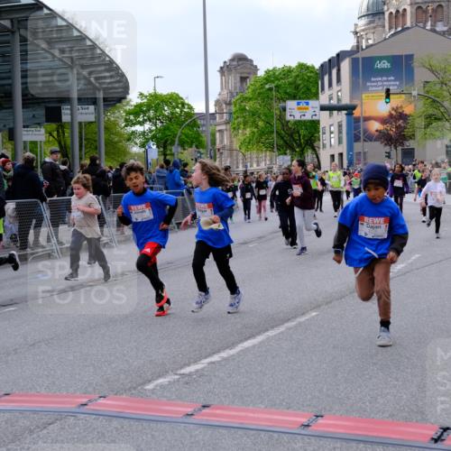25.04.2026 - Das Zehntel Tim E. http://msf.ph/oto/9570652 25.04.2026 09:02:55 Ziel 1058, 1107, 1168, 1400, 1448, 1454, 2119, 2122, 2126, 2356, 2374, 2695, 2846, 3004, 3022, 3036, 3441, 3448, 3457, 3682 meine-sportfotos.de