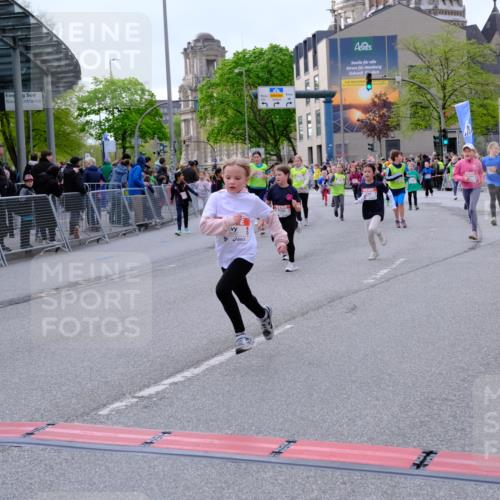 25.04.2026 - Das Zehntel Tim E. http://msf.ph/oto/9570656 25.04.2026 09:02:58 Ziel 1058, 1107, 1168, 1169, 1172, 1400, 1448, 1454, 2119, 2122, 2126, 2356, 2374, 2695, 3004, 3022, 3036, 3218, 3441, 3448, 3457, 3682, 4000 meine-sportfotos.de