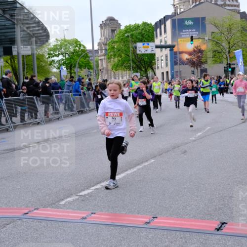 25.04.2026 - Das Zehntel Tim E. http://msf.ph/oto/9570657 25.04.2026 09:02:58 Ziel 1058, 1107, 1168, 1169, 1172, 1400, 1448, 1454, 2119, 2122, 2126, 2356, 2374, 2695, 3004, 3022, 3036, 3218, 3441, 3448, 3457, 3682, 4000 meine-sportfotos.de