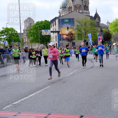 25.04.2026 - Das Zehntel Tim E. http://msf.ph/oto/9570667 25.04.2026 09:03:00 Ziel 1058, 1107, 1121, 1168, 1169, 1172, 1448, 1454, 2119, 2122, 2126, 2145, 2148, 2503, 2695, 3004, 3022, 3036, 3218, 3235, 3288, 3295, 3441, 3448, 3457, 3682, 3890, 4000 meine-sportfotos.de
