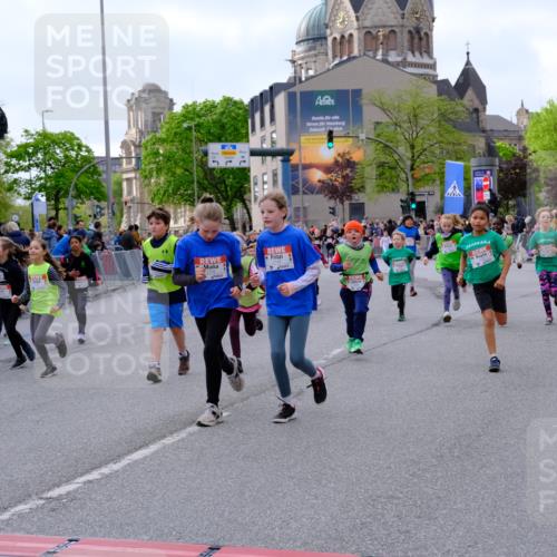25.04.2026 - Das Zehntel Tim E. http://msf.ph/oto/9570677 25.04.2026 09:03:03 Ziel 1058, 1097, 1105, 1107, 1121, 1169, 1172, 1448, 1454, 1703, 1705, 1706, 2114, 2119, 2122, 2126, 2145, 2148, 2230, 2245, 2355, 2449, 2456, 2503, 2855, 2948, 2965, 3004, 3022, 3036, 3132, 3218, 3235, 3266, 3268, 3288, 3295, 3441, 3682, 3734, 3746, 3764, 3769, 3890, 4000 meine-sportfotos.de