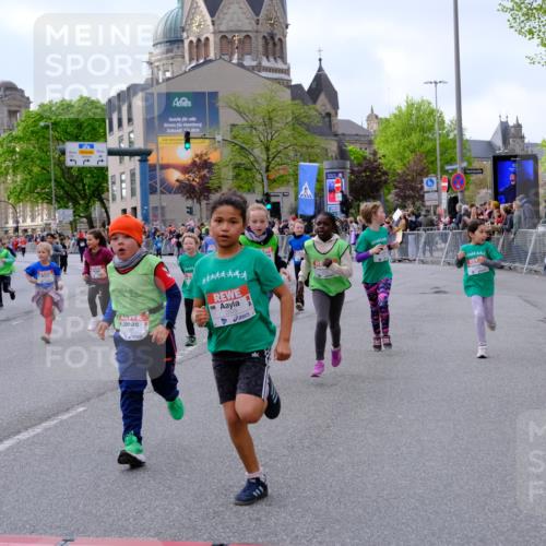 25.04.2026 - Das Zehntel Tim E. http://msf.ph/oto/9570686 25.04.2026 09:03:05 Ziel 1097, 1105, 1121, 1169, 1172, 1428, 1448, 1454, 1703, 1705, 1706, 2114, 2145, 2148, 2230, 2245, 2355, 2449, 2456, 2503, 2855, 2948, 2965, 3004, 3022, 3036, 3132, 3218, 3235, 3266, 3268, 3288, 3295, 3441, 3682, 3734, 3746, 3764, 3769, 3890, 4000 meine-sportfotos.de