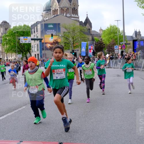 25.04.2026 - Das Zehntel Tim E. http://msf.ph/oto/9570687 25.04.2026 09:03:05 Ziel 1097, 1105, 1121, 1169, 1172, 1428, 1448, 1454, 1703, 1705, 1706, 2114, 2145, 2148, 2230, 2245, 2355, 2449, 2456, 2503, 2855, 2948, 2965, 3004, 3022, 3036, 3132, 3218, 3235, 3266, 3268, 3288, 3295, 3441, 3682, 3734, 3746, 3764, 3769, 3890, 4000 meine-sportfotos.de