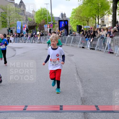 25.04.2026 - Das Zehntel Tim E. http://msf.ph/oto/9570697 25.04.2026 09:03:06 Ziel 1097, 1105, 1121, 1169, 1172, 1428, 1432, 1448, 1703, 1705, 1706, 2114, 2145, 2148, 2230, 2245, 2355, 2449, 2456, 2503, 2855, 2948, 2965, 3004, 3022, 3036, 3132, 3218, 3235, 3266, 3268, 3288, 3295, 3734, 3746, 3764, 3769, 3890, 4000 meine-sportfotos.de