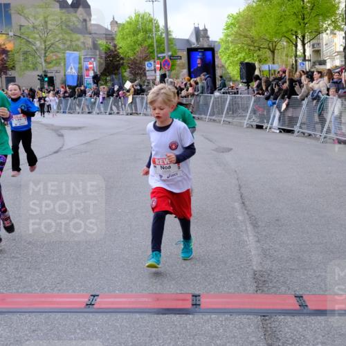 25.04.2026 - Das Zehntel Tim E. http://msf.ph/oto/9570698 25.04.2026 09:03:07 Ziel 1097, 1105, 1121, 1169, 1172, 1428, 1432, 1437, 1703, 1705, 1706, 2114, 2145, 2148, 2230, 2245, 2355, 2449, 2456, 2503, 2855, 2948, 2965, 3004, 3022, 3036, 3132, 3218, 3235, 3266, 3268, 3288, 3295, 3734, 3746, 3764, 3769, 3818, 3821, 3890, 4000 meine-sportfotos.de