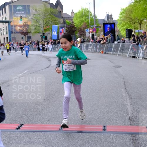 25.04.2026 - Das Zehntel Tim E. http://msf.ph/oto/9570699 25.04.2026 09:03:08 Ziel 1097, 1105, 1121, 1169, 1172, 1428, 1432, 1437, 1703, 1705, 1706, 2114, 2145, 2148, 2230, 2245, 2355, 2449, 2456, 2503, 2855, 2948, 2965, 3132, 3218, 3235, 3266, 3268, 3288, 3295, 3734, 3746, 3764, 3769, 3818, 3821, 3890, 4000 meine-sportfotos.de