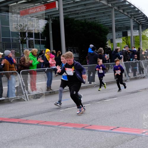 25.04.2026 - Das Zehntel Tim E. http://msf.ph/oto/9570708 25.04.2026 09:03:12 Ziel 1097, 1105, 1121, 1428, 1432, 1437, 1703, 1705, 1706, 1911, 1925, 2114, 2215, 2230, 2231, 2245, 2355, 2449, 2456, 2503, 2855, 2948, 2965, 3132, 3266, 3268, 3288, 3295, 3734, 3746, 3764, 3769, 3818, 3821 meine-sportfotos.de