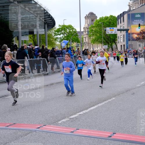25.04.2026 - Das Zehntel Tim E. http://msf.ph/oto/9570714 25.04.2026 09:03:16 Ziel 1428, 1432, 1437, 1911, 1925, 2212, 2215, 2231, 3386, 3388, 3478, 3482, 3728, 3818, 3821 meine-sportfotos.de