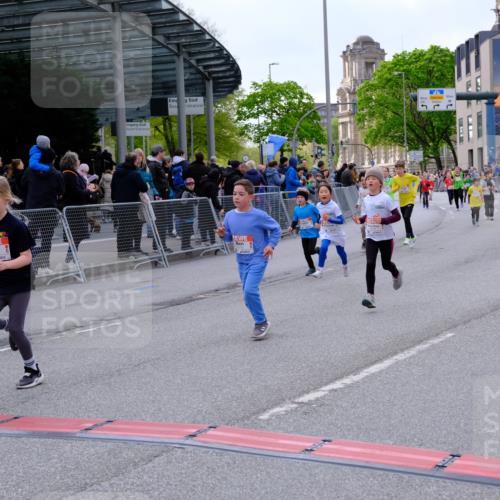 25.04.2026 - Das Zehntel Tim E. http://msf.ph/oto/9570717 25.04.2026 09:03:16 Ziel 1428, 1432, 1437, 1911, 1925, 2212, 2215, 2231, 3386, 3388, 3478, 3482, 3728, 3818, 3821 meine-sportfotos.de