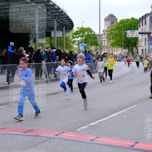 25.04.2026 - Das Zehntel Tim E. http://msf.ph/oto/9570720 25.04.2026 09:03:17 Ziel 1428, 1432, 1437, 1864, 1876, 1911, 1925, 2212, 2215, 2231, 3347, 3366, 3386, 3388, 3478, 3482, 3728, 3818, 3821 meine-sportfotos.de
