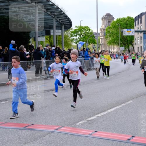 25.04.2026 - Das Zehntel Tim E. http://msf.ph/oto/9570721 25.04.2026 09:03:17 Ziel 1428, 1432, 1437, 1864, 1876, 1911, 1925, 2212, 2215, 2231, 3347, 3366, 3386, 3388, 3478, 3482, 3728, 3818, 3821 meine-sportfotos.de