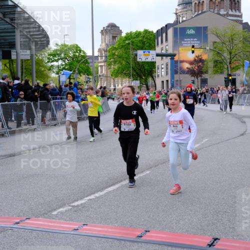25.04.2026 - Das Zehntel Tim E. http://msf.ph/oto/9570726 25.04.2026 09:03:18 Ziel 1432, 1437, 1864, 1876, 1911, 1925, 2212, 2215, 2231, 3347, 3366, 3386, 3388, 3478, 3482, 3728, 3818, 3821 meine-sportfotos.de