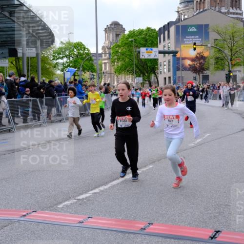 25.04.2026 - Das Zehntel Tim E. http://msf.ph/oto/9570727 25.04.2026 09:03:18 Ziel 1432, 1437, 1864, 1876, 1911, 1925, 2212, 2215, 2231, 3347, 3366, 3386, 3388, 3478, 3482, 3728, 3818, 3821 meine-sportfotos.de