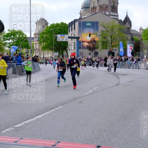 25.04.2026 - Das Zehntel Tim E. http://msf.ph/oto/9570732 25.04.2026 09:03:19 Ziel 1437, 1864, 1876, 1911, 1925, 2212, 2215, 2231, 3321, 3347, 3366, 3386, 3388, 3478, 3482, 3728, 3818, 3821 meine-sportfotos.de