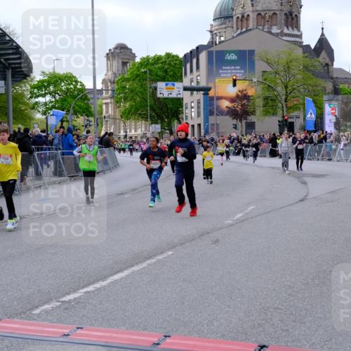 25.04.2026 - Das Zehntel Tim E. http://msf.ph/oto/9570735 25.04.2026 09:03:20 Ziel 1864, 1876, 1911, 1925, 2212, 2215, 2231, 3321, 3347, 3366, 3386, 3388, 3478, 3482, 3728 meine-sportfotos.de