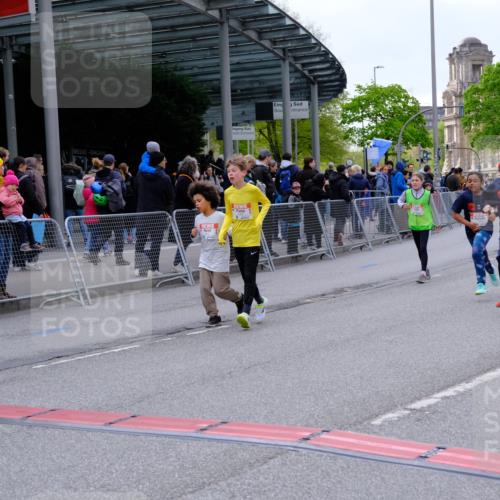 25.04.2026 - Das Zehntel Tim E. http://msf.ph/oto/9570737 25.04.2026 09:03:20 Ziel 1864, 1876, 1911, 1925, 2212, 2215, 2231, 3321, 3347, 3366, 3386, 3388, 3478, 3482, 3728 meine-sportfotos.de