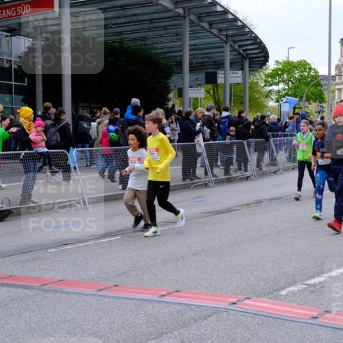 25.04.2026 - Das Zehntel Tim E. http://msf.ph/oto/9570741 25.04.2026 09:03:21 Ziel 1864, 1876, 1911, 1925, 2212, 2215, 2231, 3321, 3347, 3366, 3386, 3388, 3478, 3482, 3728 meine-sportfotos.de