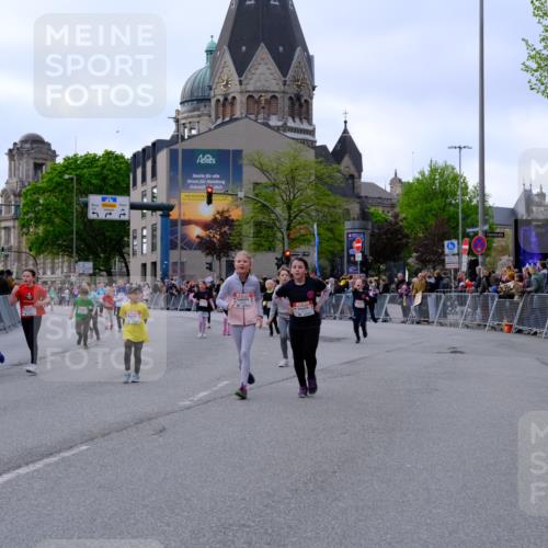 25.04.2026 - Das Zehntel Tim E. http://msf.ph/oto/9570753 25.04.2026 09:03:26 Ziel 1864, 1876, 2403, 2569, 2576, 2706, 3050, 3056, 3321, 3325, 3347, 3366, 3386, 3388, 3728, 3792 meine-sportfotos.de