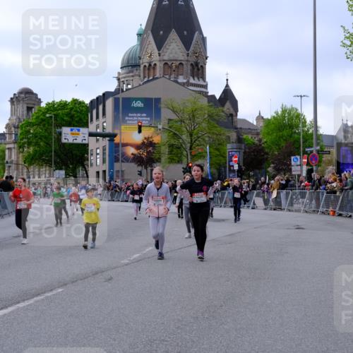 25.04.2026 - Das Zehntel Tim E. http://msf.ph/oto/9570754 25.04.2026 09:03:26 Ziel 1864, 1876, 2403, 2569, 2576, 2706, 3050, 3056, 3321, 3325, 3347, 3366, 3386, 3388, 3728, 3792 meine-sportfotos.de