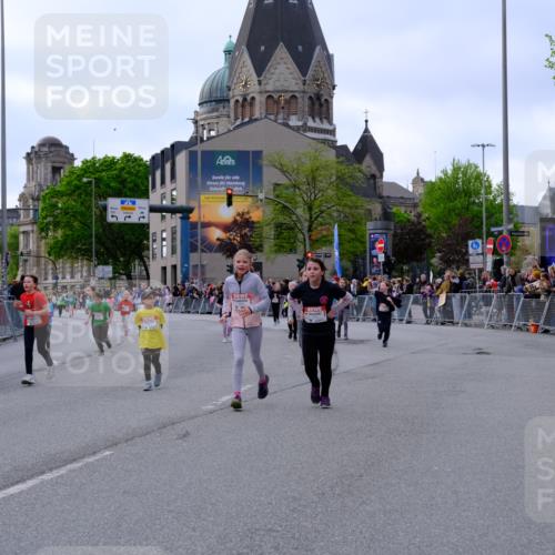 25.04.2026 - Das Zehntel Tim E. http://msf.ph/oto/9570756 25.04.2026 09:03:26 Ziel 1864, 1876, 2403, 2569, 2576, 2706, 3050, 3056, 3321, 3325, 3347, 3366, 3386, 3388, 3728, 3792 meine-sportfotos.de