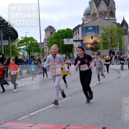 25.04.2026 - Das Zehntel Tim E. http://msf.ph/oto/9570769 25.04.2026 09:03:28 Ziel 1663, 1864, 1876, 2403, 2569, 2576, 2706, 3035, 3050, 3056, 3321, 3325, 3347, 3366, 3749, 3763, 3792 meine-sportfotos.de