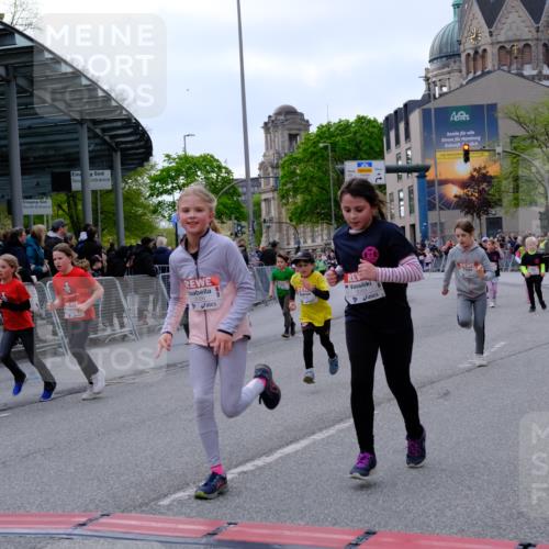 25.04.2026 - Das Zehntel Tim E. http://msf.ph/oto/9570773 25.04.2026 09:03:28 Ziel 1663, 1864, 1876, 2403, 2569, 2576, 2706, 3035, 3050, 3056, 3321, 3325, 3347, 3366, 3749, 3763, 3792 meine-sportfotos.de
