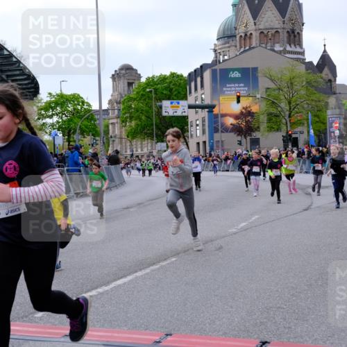 25.04.2026 - Das Zehntel Tim E. http://msf.ph/oto/9570776 25.04.2026 09:03:29 Ziel 1663, 1864, 1876, 2403, 2569, 2576, 2706, 3013, 3018, 3031, 3035, 3050, 3056, 3321, 3325, 3347, 3366, 3749, 3763, 3792 meine-sportfotos.de
