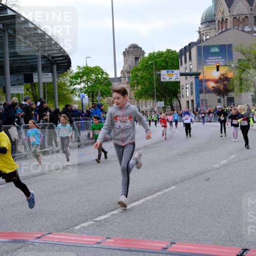 25.04.2026 - Das Zehntel Tim E. http://msf.ph/oto/9570781 25.04.2026 09:03:29 Ziel 1663, 1864, 1876, 2403, 2569, 2576, 2706, 3013, 3018, 3031, 3035, 3050, 3056, 3321, 3325, 3347, 3366, 3749, 3763, 3792 meine-sportfotos.de