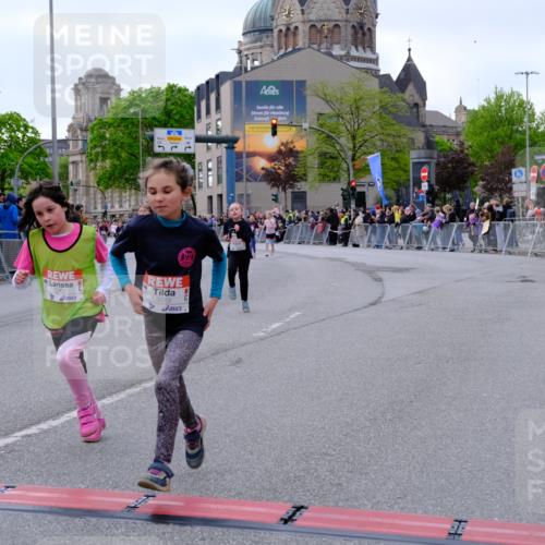25.04.2026 - Das Zehntel Tim E. http://msf.ph/oto/9570801 25.04.2026 09:03:35 Ziel 1062, 1623, 1663, 1933, 2403, 2569, 2576, 2706, 3013, 3018, 3031, 3035, 3050, 3056, 3057, 3262, 3749, 3763, 3792 meine-sportfotos.de