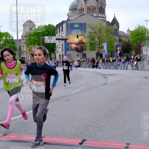 25.04.2026 - Das Zehntel Tim E. http://msf.ph/oto/9570802 25.04.2026 09:03:35 Ziel 1062, 1623, 1663, 1933, 2403, 2569, 2576, 2706, 3013, 3018, 3031, 3035, 3050, 3056, 3057, 3262, 3749, 3763, 3792 meine-sportfotos.de