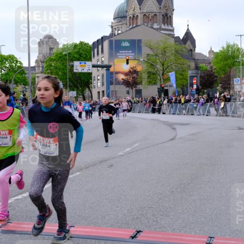 25.04.2026 - Das Zehntel Tim E. http://msf.ph/oto/9570803 25.04.2026 09:03:35 Ziel 1062, 1623, 1663, 1933, 2403, 2569, 2576, 2706, 3013, 3018, 3031, 3035, 3050, 3056, 3057, 3262, 3749, 3763, 3792 meine-sportfotos.de