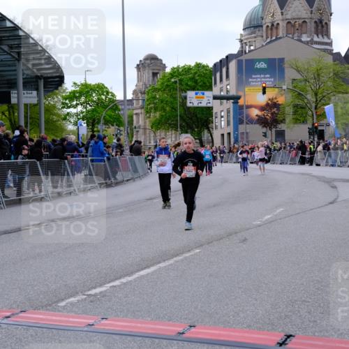 25.04.2026 - Das Zehntel Tim E. http://msf.ph/oto/9570806 25.04.2026 09:03:36 Ziel 1062, 1623, 1663, 1933, 2569, 2576, 2706, 3013, 3018, 3031, 3035, 3057, 3262, 3749, 3763, 3792 meine-sportfotos.de