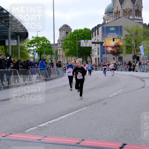25.04.2026 - Das Zehntel Tim E. http://msf.ph/oto/9570807 25.04.2026 09:03:36 Ziel 1062, 1623, 1663, 1933, 2569, 2576, 2706, 3013, 3018, 3031, 3035, 3057, 3262, 3749, 3763, 3792 meine-sportfotos.de