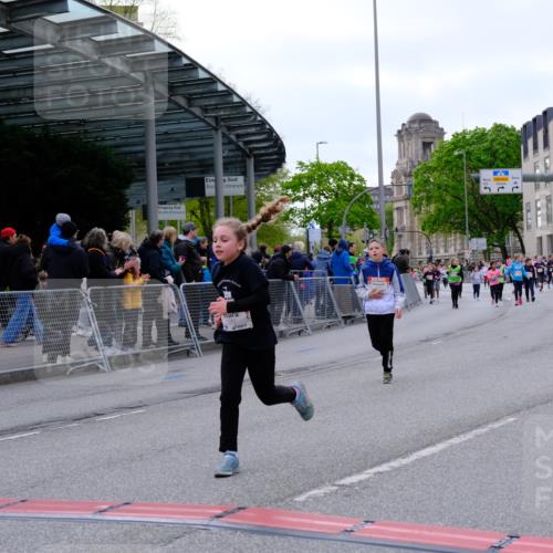 25.04.2026 - Das Zehntel Tim E. http://msf.ph/oto/9570813 25.04.2026 09:03:37 Ziel 1062, 1623, 1663, 1933, 2569, 2576, 3013, 3018, 3031, 3035, 3057, 3262, 3749, 3763, 3792 meine-sportfotos.de