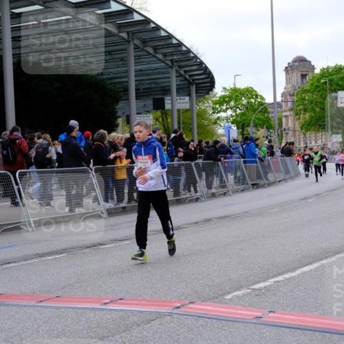 25.04.2026 - Das Zehntel Tim E. http://msf.ph/oto/9570817 25.04.2026 09:03:39 Ziel 1062, 1623, 1663, 1933, 3013, 3018, 3031, 3035, 3057, 3262, 3749, 3763 meine-sportfotos.de