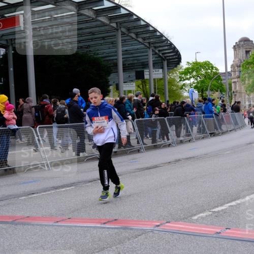 25.04.2026 - Das Zehntel Tim E. http://msf.ph/oto/9570820 25.04.2026 09:03:39 Ziel 1062, 1623, 1663, 1933, 3013, 3018, 3031, 3035, 3057, 3262, 3749, 3763 meine-sportfotos.de