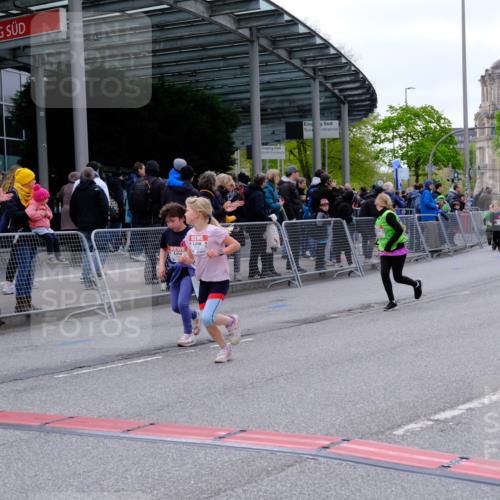 25.04.2026 - Das Zehntel Tim E. http://msf.ph/oto/9570821 25.04.2026 09:03:44 Ziel 1062, 1228, 1419, 1623, 2397, 2923, 2996 meine-sportfotos.de
