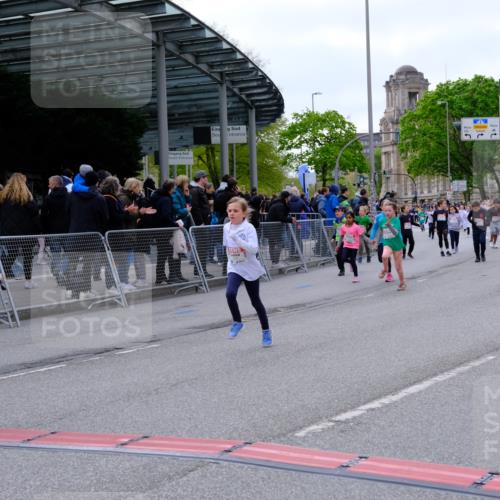 25.04.2026 - Das Zehntel Tim E. http://msf.ph/oto/9570830 25.04.2026 09:03:46 Ziel 1063, 1068, 1228, 1419, 1439, 1623, 2397, 2923, 2996, 3727 meine-sportfotos.de